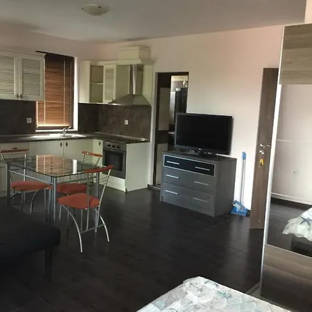 Даела Хаус Apartman *